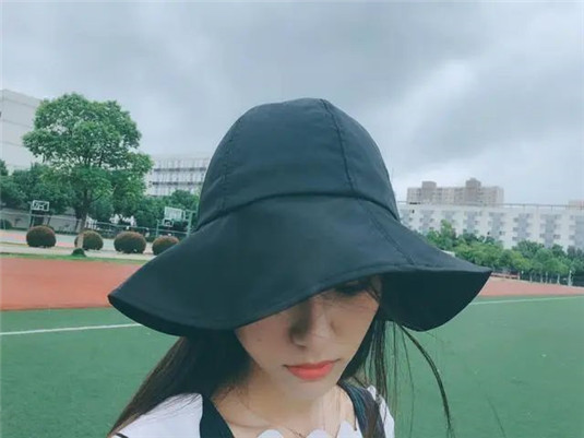 这款帽子随手一拍就是ins风大片，拯救你重回时尚界  渔夫帽 遮阳 脸型 第3张