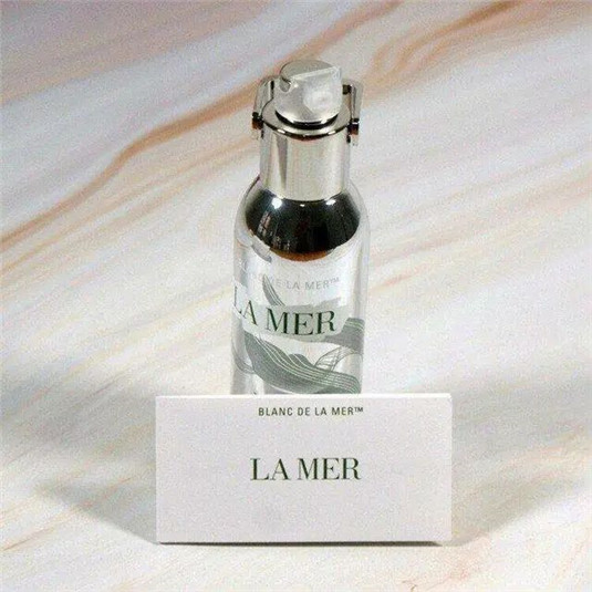 一口气用光9瓶美白精华，脸，透明了......  美白 黑色素 精华 第4张