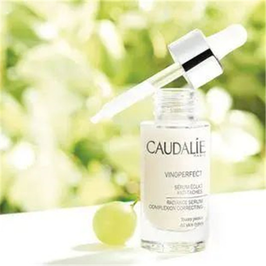 一口气用光9瓶美白精华，脸，透明了......  美白 黑色素 精华 第11张