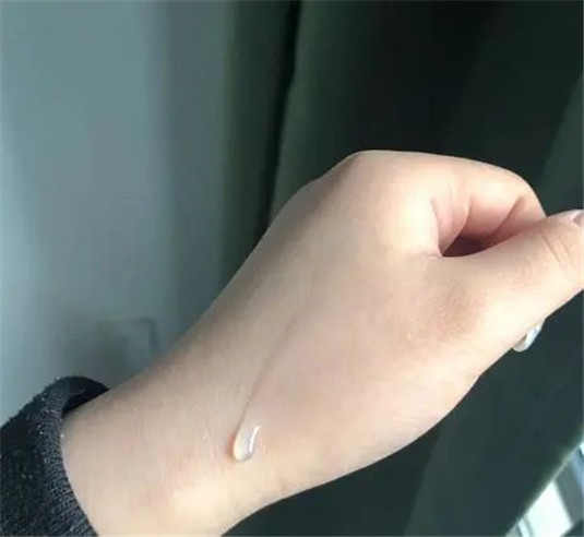 你的水乳在白名单里吗快来对照一下  这款 很好 乳液 第4张