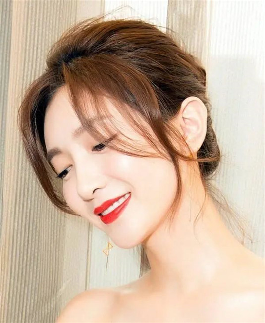 7个步骤完成日常妆，10分钟就能搞定，土妞逆袭女神  妆容 腮红 自己的 第3张