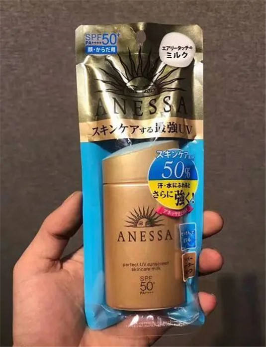 防晒界里的扛把子，安耐晒防水防汗，兰蔻清爽透气  防晒 防晒霜 这款 第4张