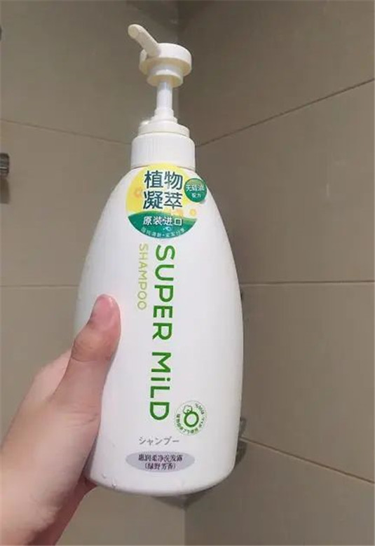 网红洗发水测评，资生堂头皮痒，阿道夫香味大，霸王防脱发效  洗发水 这款 头发 第2张