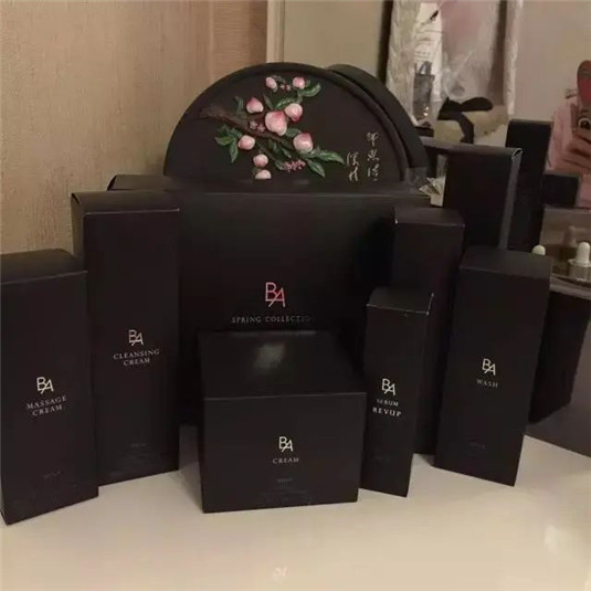 有一种化妆台叫别人家的化妆台，POLA，CPB，SK-II这才叫真正化妆台  精华 的是 面霜 第12张