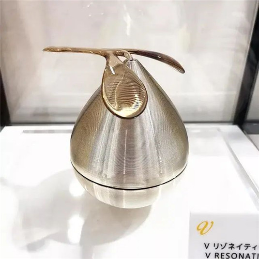 一瓶面霜100万看到这些贵妇面霜，买不起的我吓得赶紧去睡了  面霜 贵妇 买不起 第7张