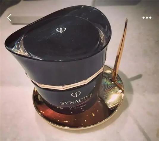 一瓶面霜100万看到这些贵妇面霜，买不起的我吓得赶紧去睡了  面霜 贵妇 买不起 第18张