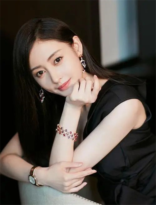 女生想要拥有好气质，这些好习惯要学会坚持，让你优雅美到骨子里