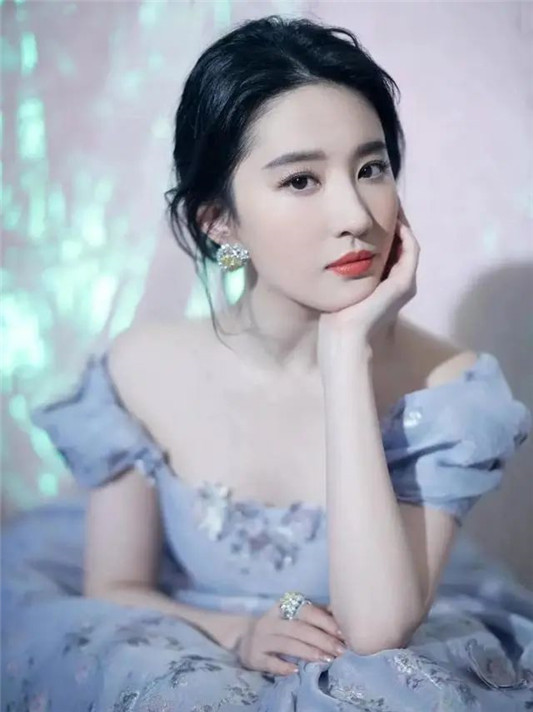 女生想要拥有好气质,这些好习惯要学会坚持,让你优雅美到骨子里 自己的 气质 要想 第3张 女生想要拥有好气质,这些好习惯要学会坚持,让你优雅美到骨子里 自己的 气质 要想 第3张