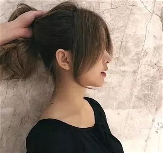 显脸小的几款发型，你钟爱哪款