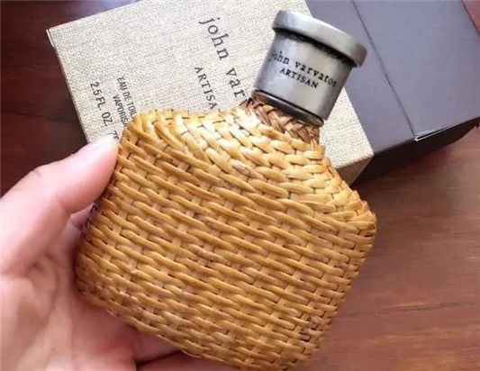 男明星身上的香，肖战的干净香，杨洋的魅惑香还有蔡徐坤的奶狗香  香水 柑橘 娇兰 第5张