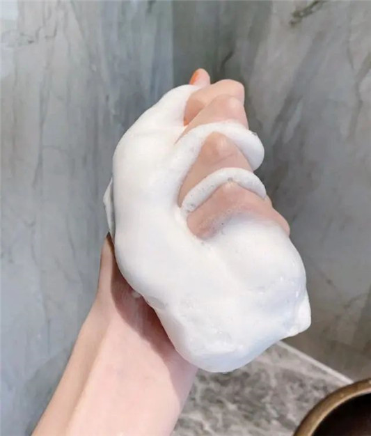 5款超火的洗面奶「红黑榜」，前3款很多人都踩雷，后两款才好用，  洗面奶 皮肤 这款 第6张