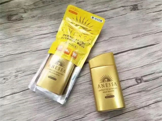 什么护肤品值得我一囤再囤菌菇水囤了4次，雅顿金胶最值得囤  护肤品 防晒 效果 第6张