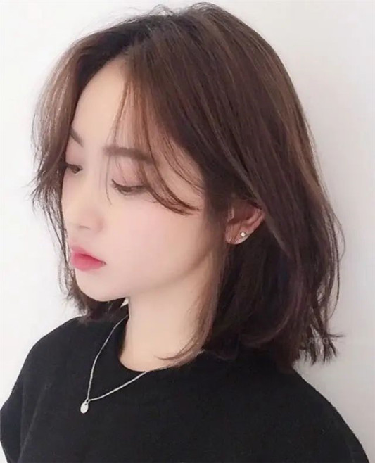 2019年最流行的4款短发，时髦又减龄，想变美的女生赶紧收藏吧  短发 都是 发型 第2张