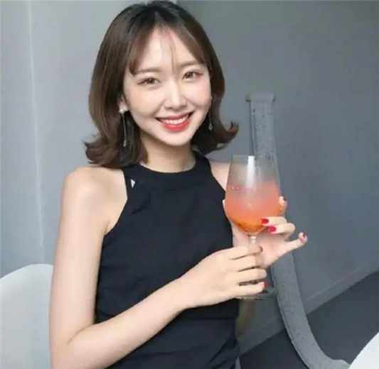 2019年最流行的4款短发，时髦又减龄，想变美的女生赶紧收藏吧  短发 都是 发型 第3张
