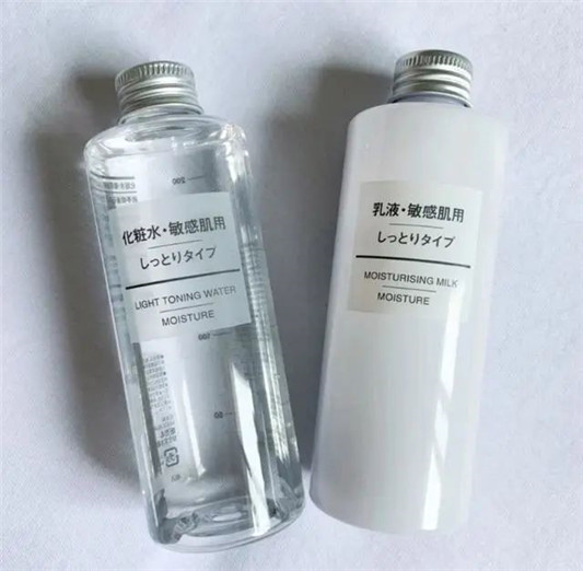 300元内的水乳套装，亲民又补水，使用感不输大牌  的是 质地 皮肤 第2张