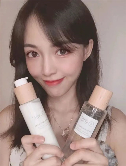 300元内的水乳套装，亲民又补水，使用感不输大牌  的是 质地 皮肤 第6张