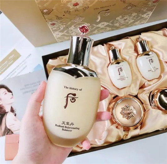 女生月入过万用什么护肤品SK2是其一，最后款很多人表示用不起  很好 的是 皮肤 第2张