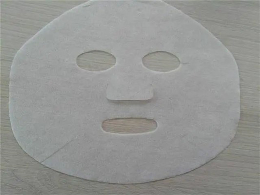 面膜如何选膜布厚太闷，膜布薄又太小，到底什么样的面膜才算好  面膜 涂抹 面霜 第5张