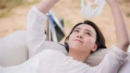 女人敷面膜尽量避开这3个时间段，容易烂脸不吸收，还不如不敷