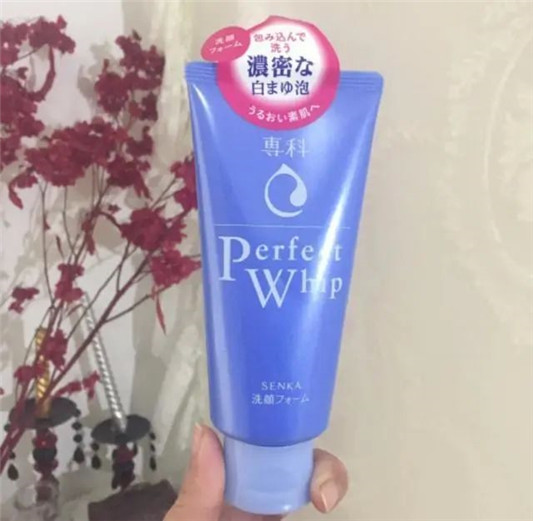 热门氨基酸洗面奶测评，红黑榜令人意外，你的是不是榜上有名  洗面奶 氨基酸 清洁 第7张