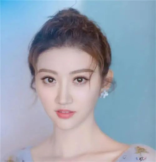 好看的5种女生眼型，杏眼灵动可爱，桃花眼妩媚迷人，看你是哪种  眼睛 丹凤眼 都是 第6张