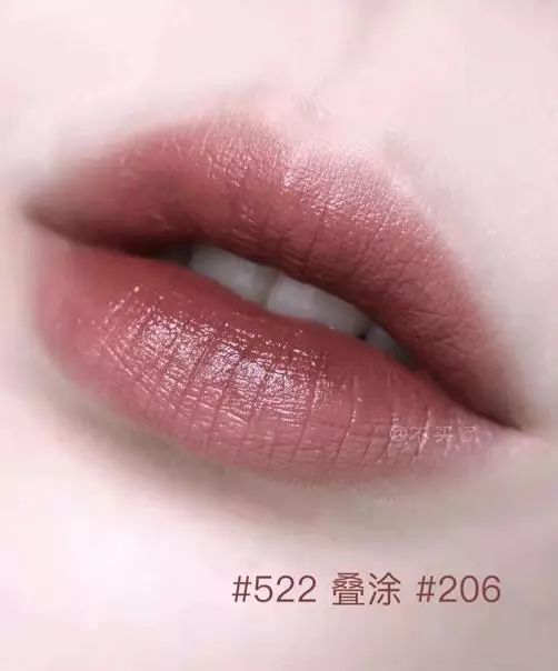 阿玛尼秋冬新色口红~这绝美红棕色，我跪了  来源 陶土 图片 第6张