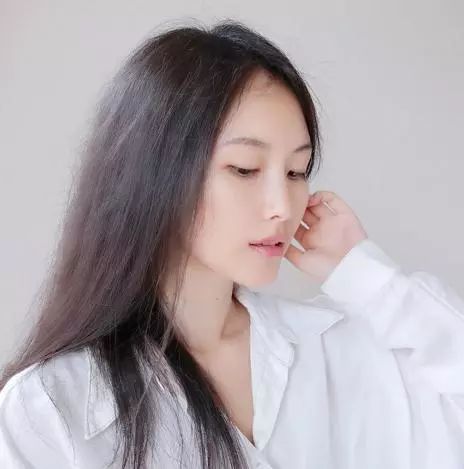 「坚持护肤」和「懒得护肤」的人，10年以后会怎样差别让人吃惊  护肤 皮肤 的人 第2张