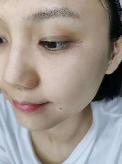 皮肤类型有5种，很多人都是前两种，最后一种是「耐老型」皮肤  皮肤 干性 护肤 第7张