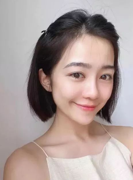 为什么要用眼霜，还要用面霜原来这么多用处，还好我一直在坚持
