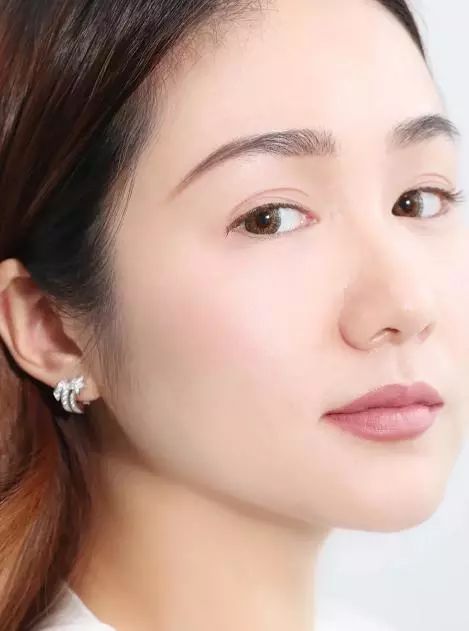 为什么要用眼霜，还要用面霜原来这么多用处，还好我一直在坚持  面霜 肌肤 眼霜 第8张