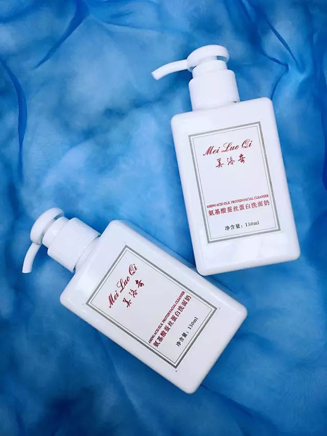 网红洗面奶种草 温和清洁，可卸除残余彩妆，保持水油平衡，泡沫绵密  洗面奶 油 种草 第4张