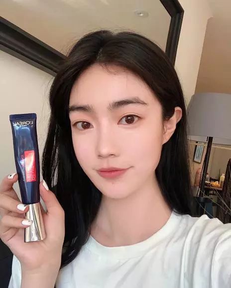 眼部出现细纹怎么办学会这几个方法，快速让自己变年轻  眼睛 很多人 护肤品 第3张