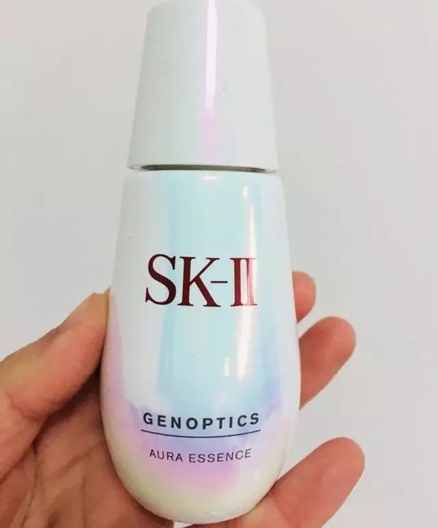 初春必备五款精华，有钱人用cpb和skll，没钱用HR，cpb水润，  精华 皮肤 精华液 第2张
