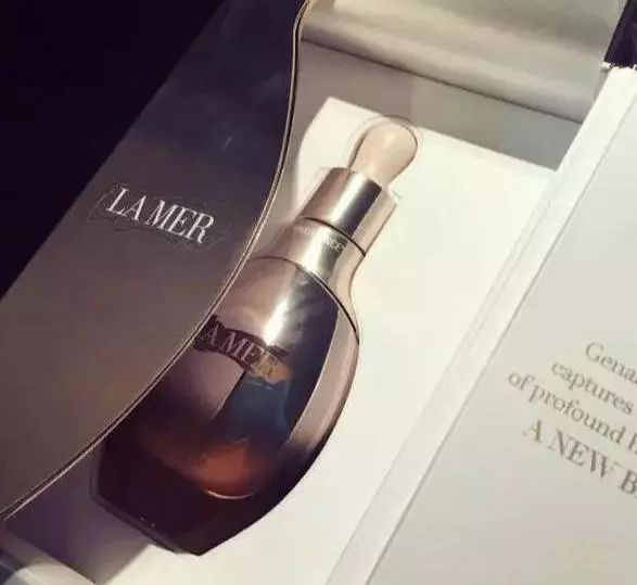 精扒抗衰精华液 紧致肌肤，收敛毛孔，淡化细纹，深度补水，改善暗黄  精油 皮肤 这款 第2张