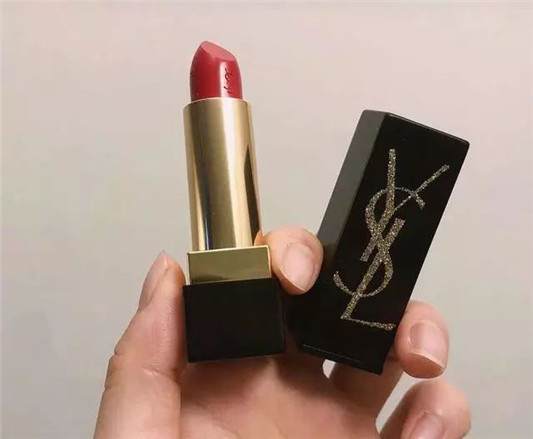 圣诞限定口红**，各大品牌这是要开架吗每款都太美了吧  圣诞 质地 口红 第11张