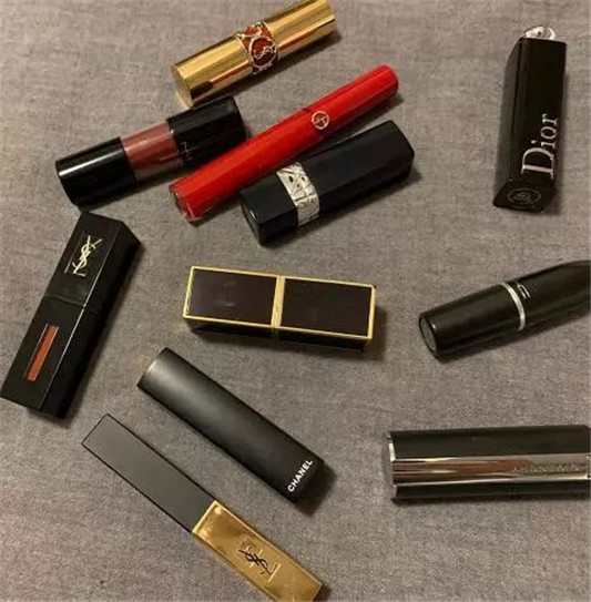 黄黑皮最显白的8根口红，阿玛尼被称为神仙色号，MAC最受喜欢  口红 颜色 黑皮 第2张