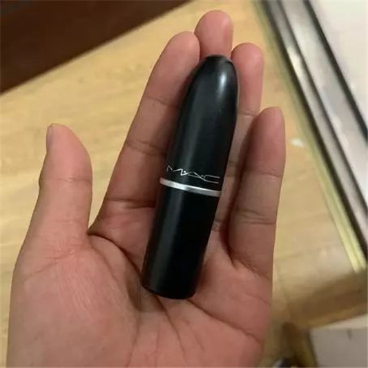 MAC最火的4个色号，几乎人手一个，因为真的太好看了  颜色 口红 小辣椒 第2张