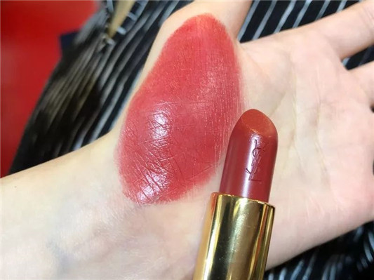 YSL2020情人节唇膏曝光，根本就是最强告白口红  唇膏 缎面 情人节 第4张
