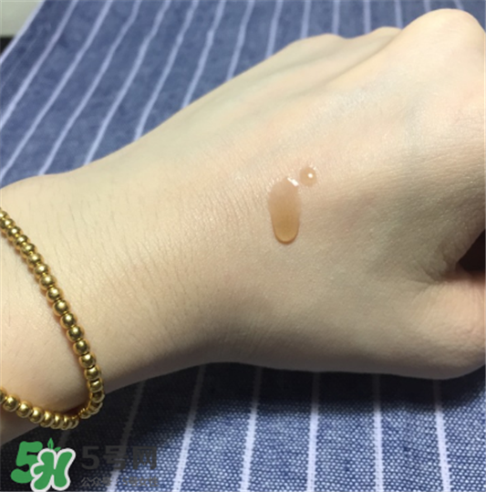 雪花秀润燥精华适合什么肤质，雪花秀适合什么肤质  精华 雪花秀 润燥精华 第3张