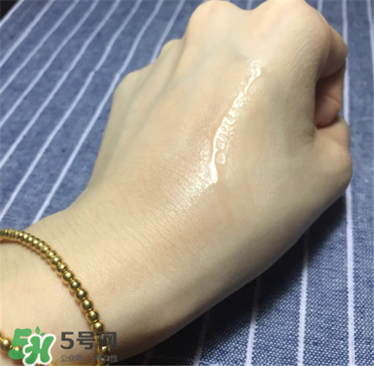 雪花秀润燥精华适合什么肤质，雪花秀适合什么肤质  精华 雪花秀 润燥精华 第4张