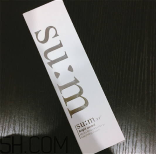 sum37泡沫洁面膏洗后紧绷吗，干皮能用吗