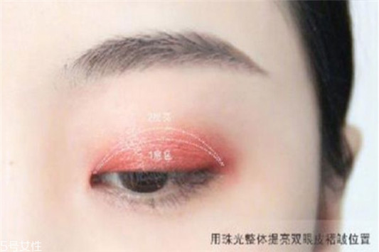 兰芝双色眼影怎么用，双色眼影的画法步骤图  双色眼影 兰芝 呼吸37度 第11张