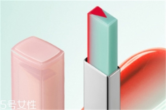 双色口红哪个牌子好，兰芝双色唇膏轻松点亮双唇