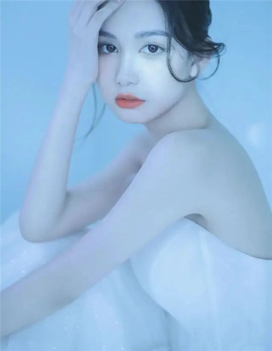 网红同款3CE唇釉，TAUPE复古，Daffodil少女，Gonow超仙的  复古 少女 第1张