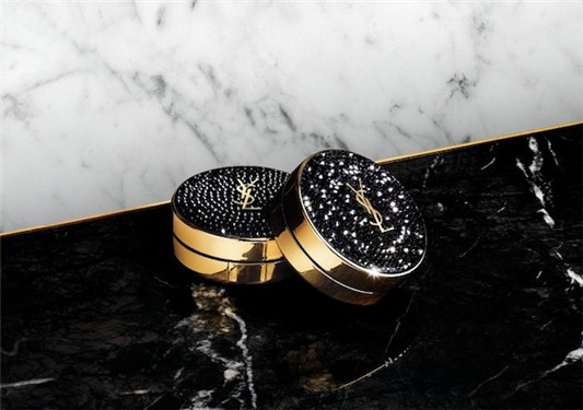 YSL高定黑钻墨水气垫，耀世上市  ysl 墨水 气垫 高定 黑钻 圣罗兰 美妆 奢华 艺术 新品 第1张