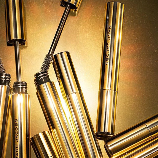 Marc Jacobs Beauty AT LASH`D睫毛膏