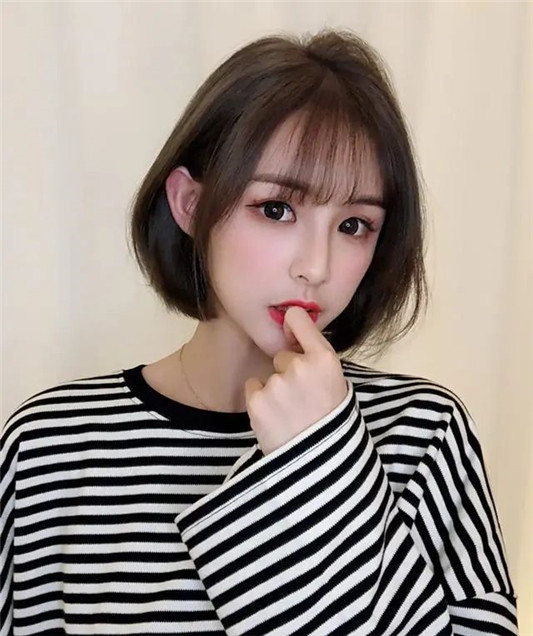 想剪短发却不知道好不好看 脸上有这几个特征短发更好看，很精致  好看 剪短 第3张