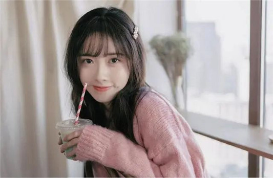 MAC最值得入的口红，rubywoo经典正红色，316显白，牛血色很秋冬