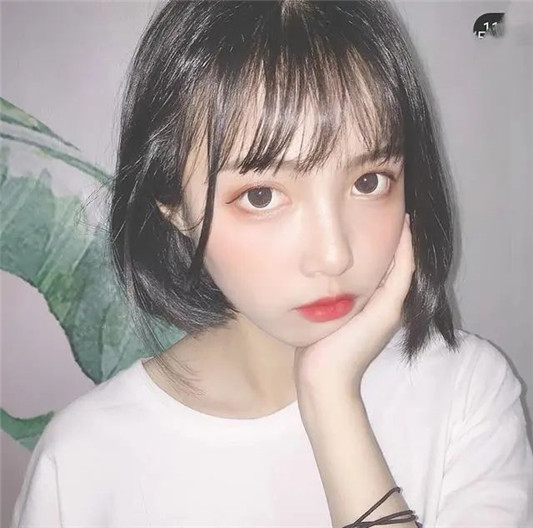 为什么这么多人喜欢做美甲不仅好看还提升档次，从细节体现品味