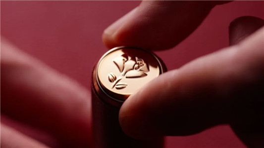 兰蔻2020七夕唇膏真好看，真皮包装烫金情话  兰蔻 2020 七夕 唇膏 第8张
